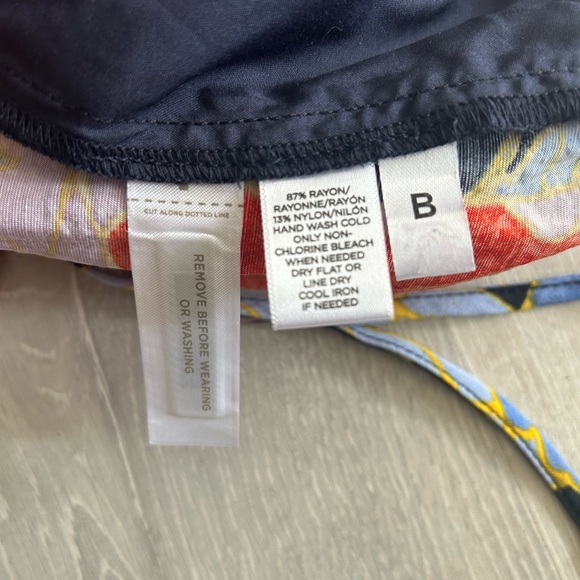 LOFT Anne Taylor Size M Floral Halter Shorts Romper - Picture 5 of 5